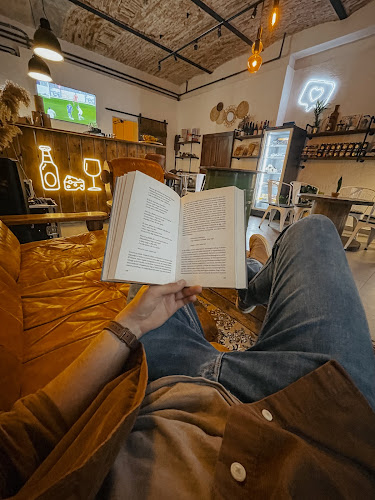 Peki - Vendéglátás