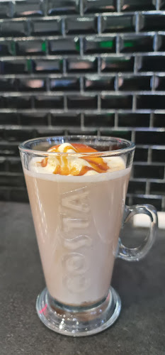 Cortado kávézó, lottózó