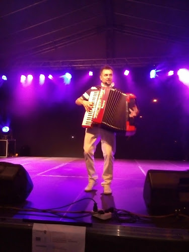 Jobb, mint otthon pub & coffe bar