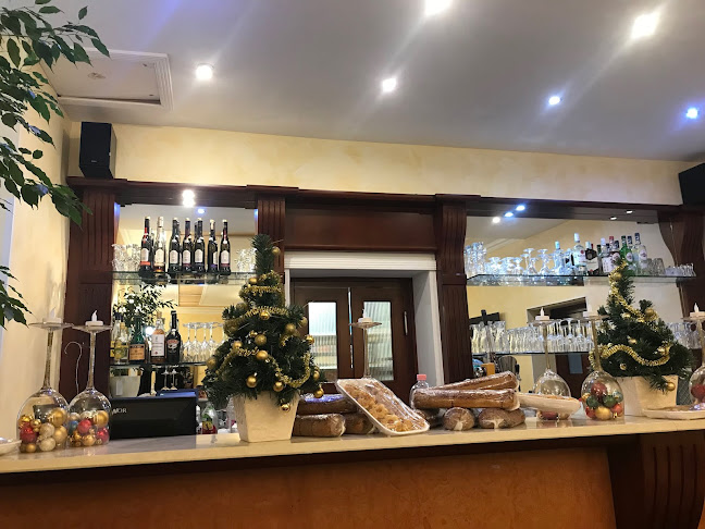 Comentarii opinii despre Bécsi Kávéház és Cukrászda Kft - Sütemények, torták.