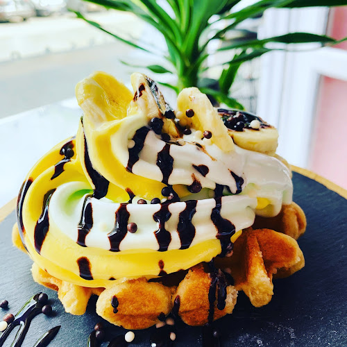 Budapest, Lánchíd u. 15-17, 1013