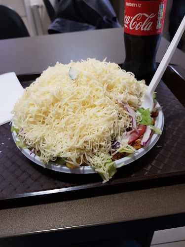 Opinii despre Mádi Büfé în Hajdúhadház - Vendéglátás