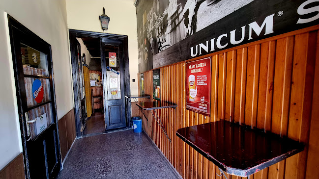 Comentarii opinii despre Diófa söröző