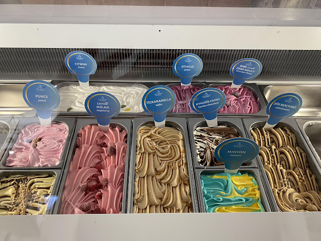 Comentarii opinii despre PILLE Pékség, Fagyizó és Cukrászat