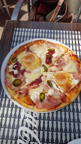 Shemsi Albán Pékség - Vendéglátás