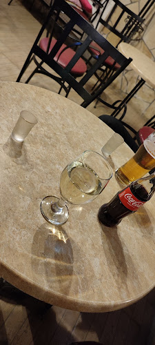 Kettesben Pezsegő (Fregatt) - Vendéglátás