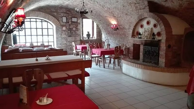 Borköltők Társasága Pince Étterem - Budapest