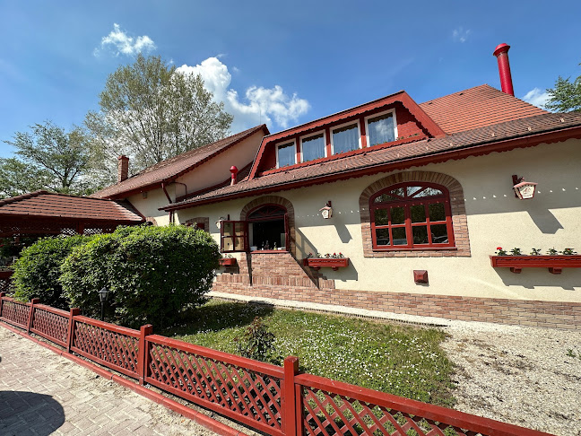 Pilisszentiván, Tópart u. 3, 2084