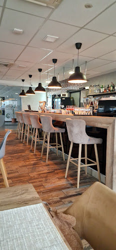 Szolnok, Olajbányász sétány 1, 5000