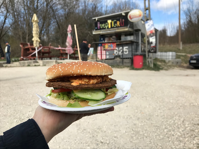 Opinii despre Üvegtigris, a büfé în Tinnye - Vendéglátás