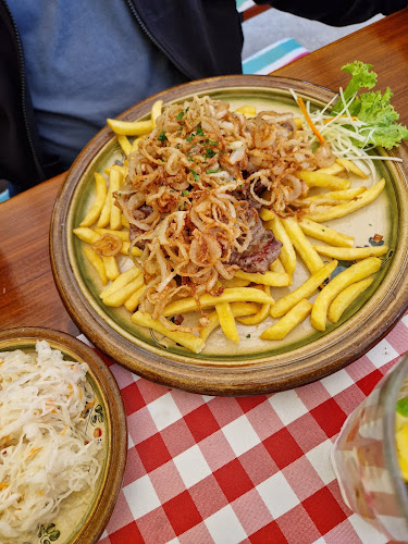 Torony Kertvendéglő - Vendéglátás