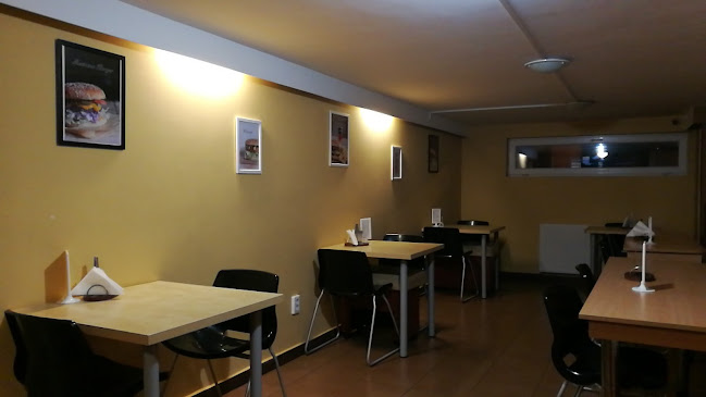 MgKeewan's Burger & Gyros