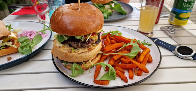 Opinii despre Barkács Konyha Street Food în Mosonmagyaróvár - Vendéglátás