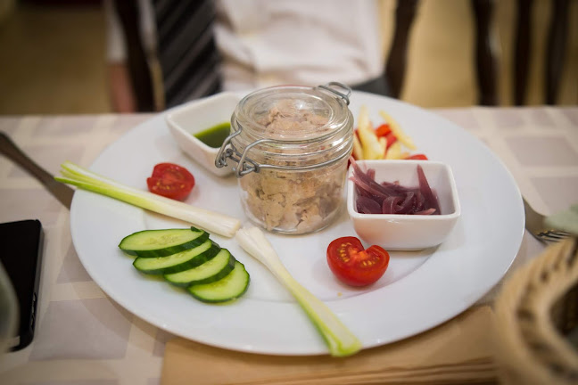 Comentarii opinii despre Göbölös vadászház és étterem