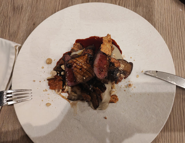 Opinii despre IKON Restaurant în Debrecen - Vendéglátás