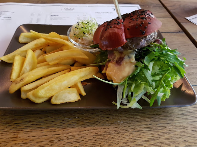 Budapest, Fény u. 16, 1024