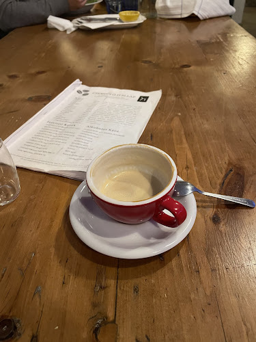 Opinii despre Csendülő étterem în Noszvaj - Vendéglátás