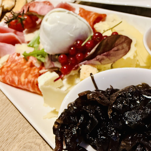 Opinii despre Notte Trattoria în Zsámbék - Vendéglátás