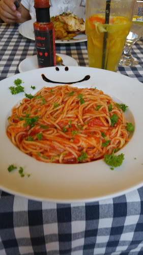 Comentarii opinii despre Oliva Étterem