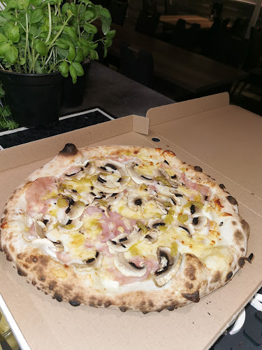 Nagykőrös, Széchenyi tér 1, 2750