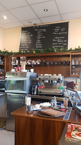 Bern Kávéház - Vendéglátás