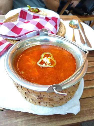 Tüköry Étterem - Vendéglátás