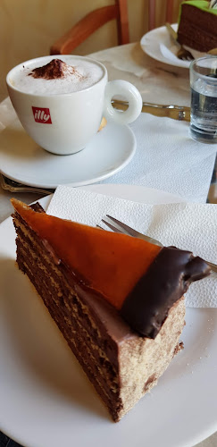 Comentarii opinii despre Korzó Café