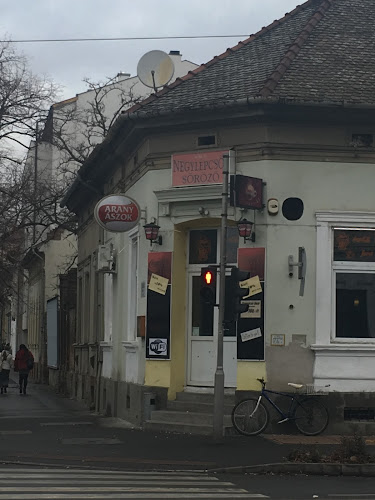 Opinii despre Négylépcsős Söröző în Szeged - Vendéglátás