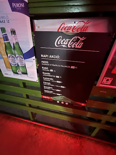 Opinii despre Árkád Söröző - Kávézó în Budapest - Vendéglátás