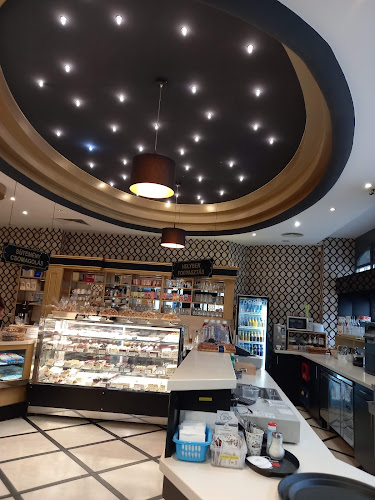 Comentarii opinii despre Kismandula Cukrászda