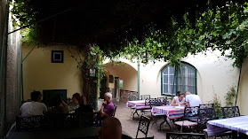 V. András Étterem és Kávèház