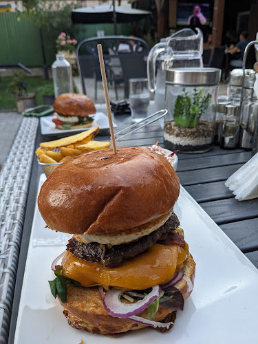 Opinii despre ONYX Street Food House în Kistelek - Vendéglátás