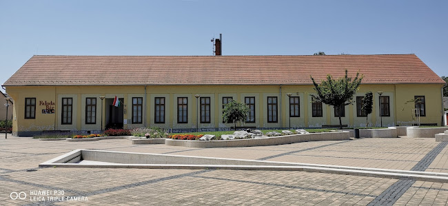 Comentarii opinii despre Büfé Falatozó