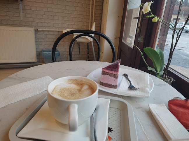 Valdocco Budakalász Fagylaltozó és Cukrászda - Budakalász