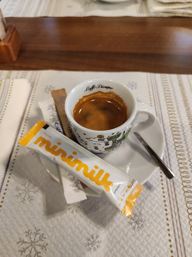 Opinii despre Yellow Pub étterem în Gödöllő - Vendéglátás