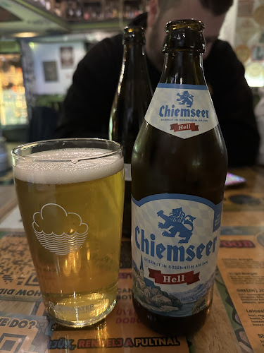 HOPAHOLIC Craft Beer Bar & Food Budapest - Budapest