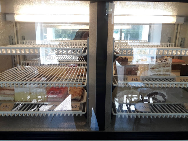 Opinii despre Gyöngyvirág Cukrászda în Berhida - Vendéglátás