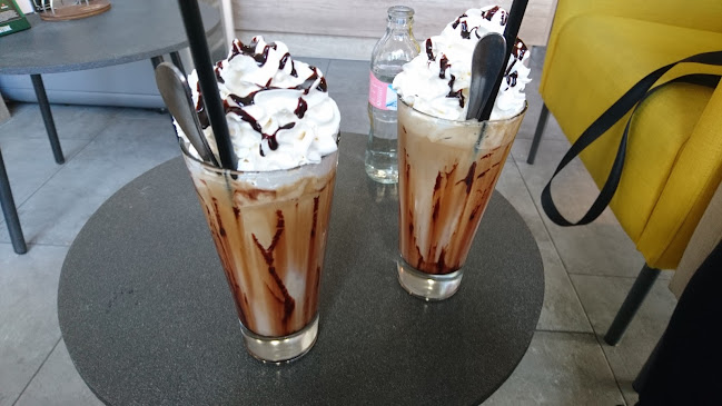 Opinii despre Bögre Kávézó în Berettyóújfalu - Vendéglátás