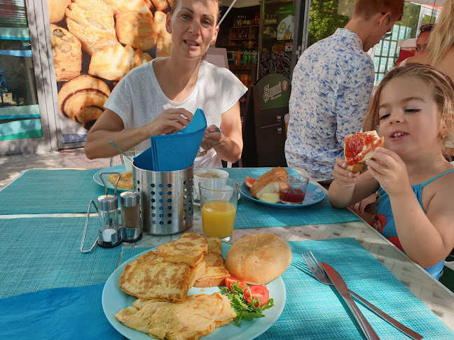 Comentarii opinii despre Club Rosa Reggeliző