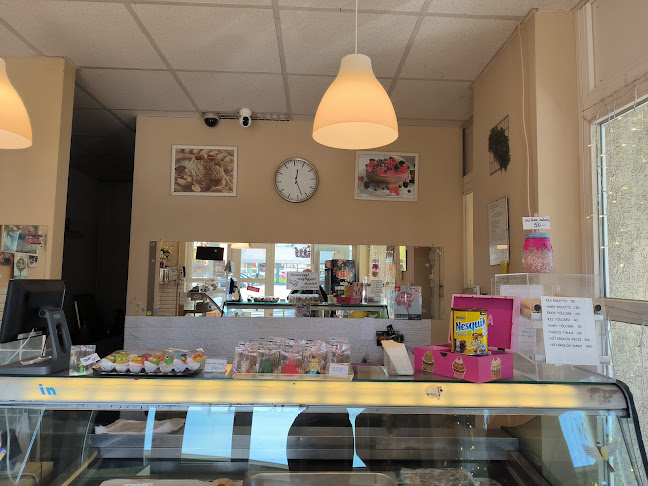 Comentarii opinii despre Kiscsillag Cukrászda