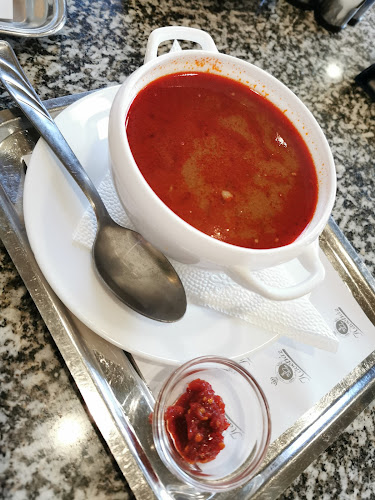 Korona Kávéház - Vendéglátás