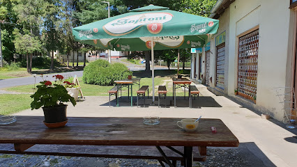 B-24 söröző kávézó