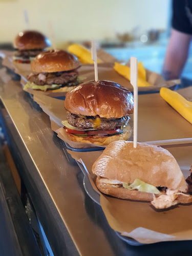 Comentarii opinii despre Maximilian BBQ & Grill