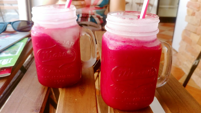 Opinii despre Daiquiri Kávéház,Bár és Bistro în Veszprém - Vendéglátás