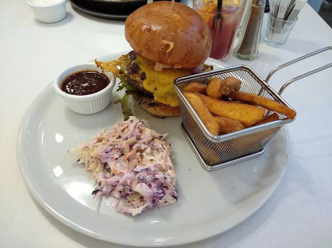 Pizza Monster Streetfood & Grill