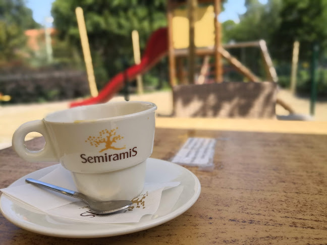 Vági Józsi Cukrászda - Vendéglátás