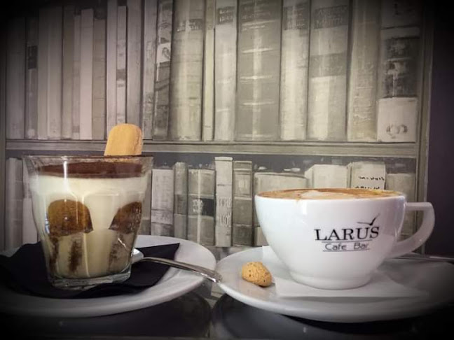 Larus Café Bar - Vendéglátás