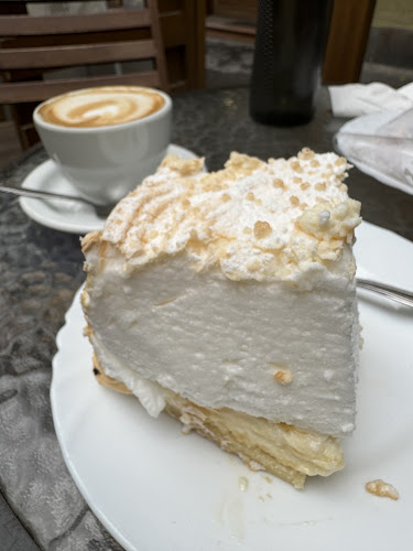 Sommer Cukrászda - Vendéglátás