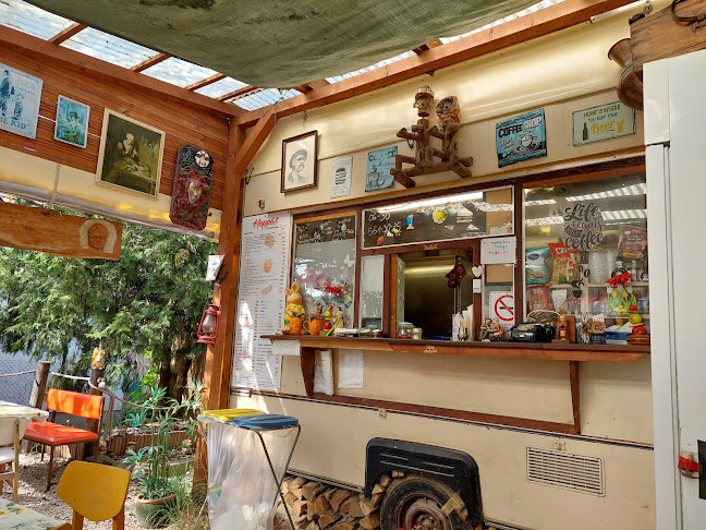 Opinii despre Hoppá ! lángos- büfé în Pilismarót - Vendéglátás