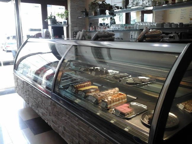 Korona Cukrászda - Vendéglátás